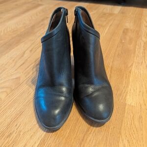 Lucky heeled leather boots
